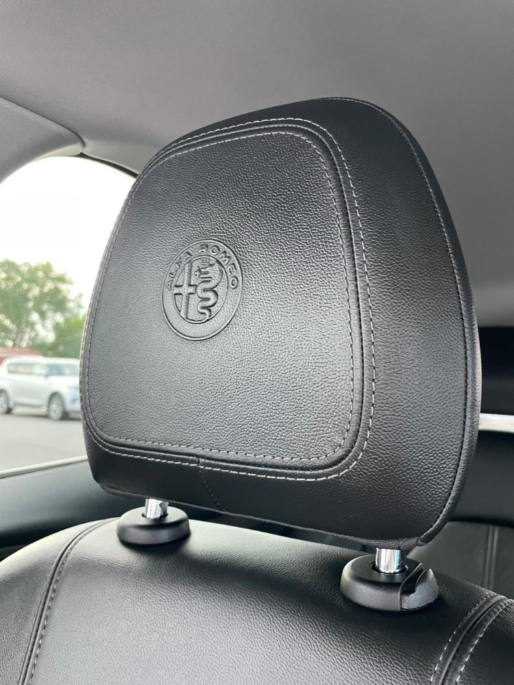 Alfa Romeo Stelvio  2018