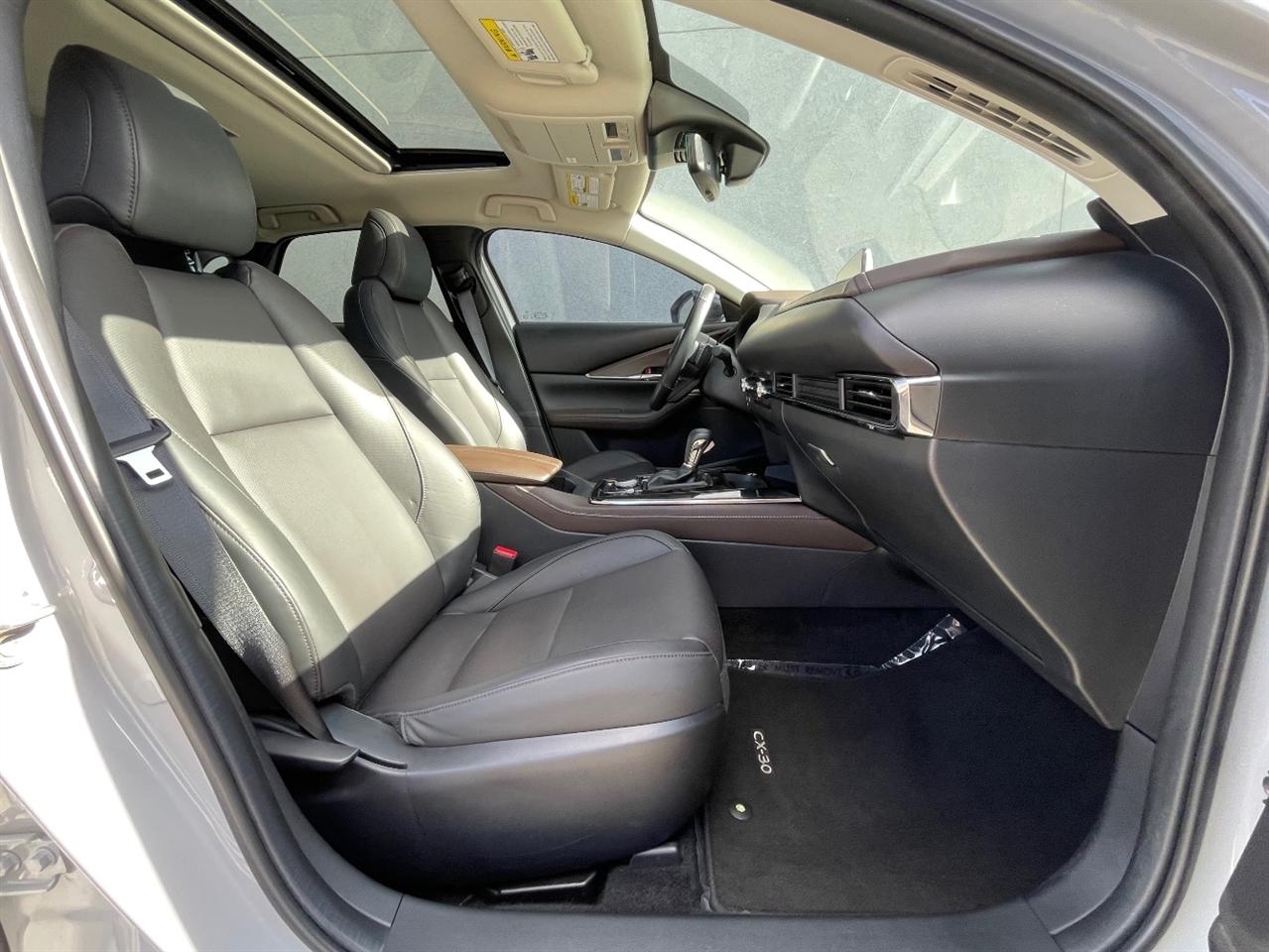 Mazda CX-30  2025