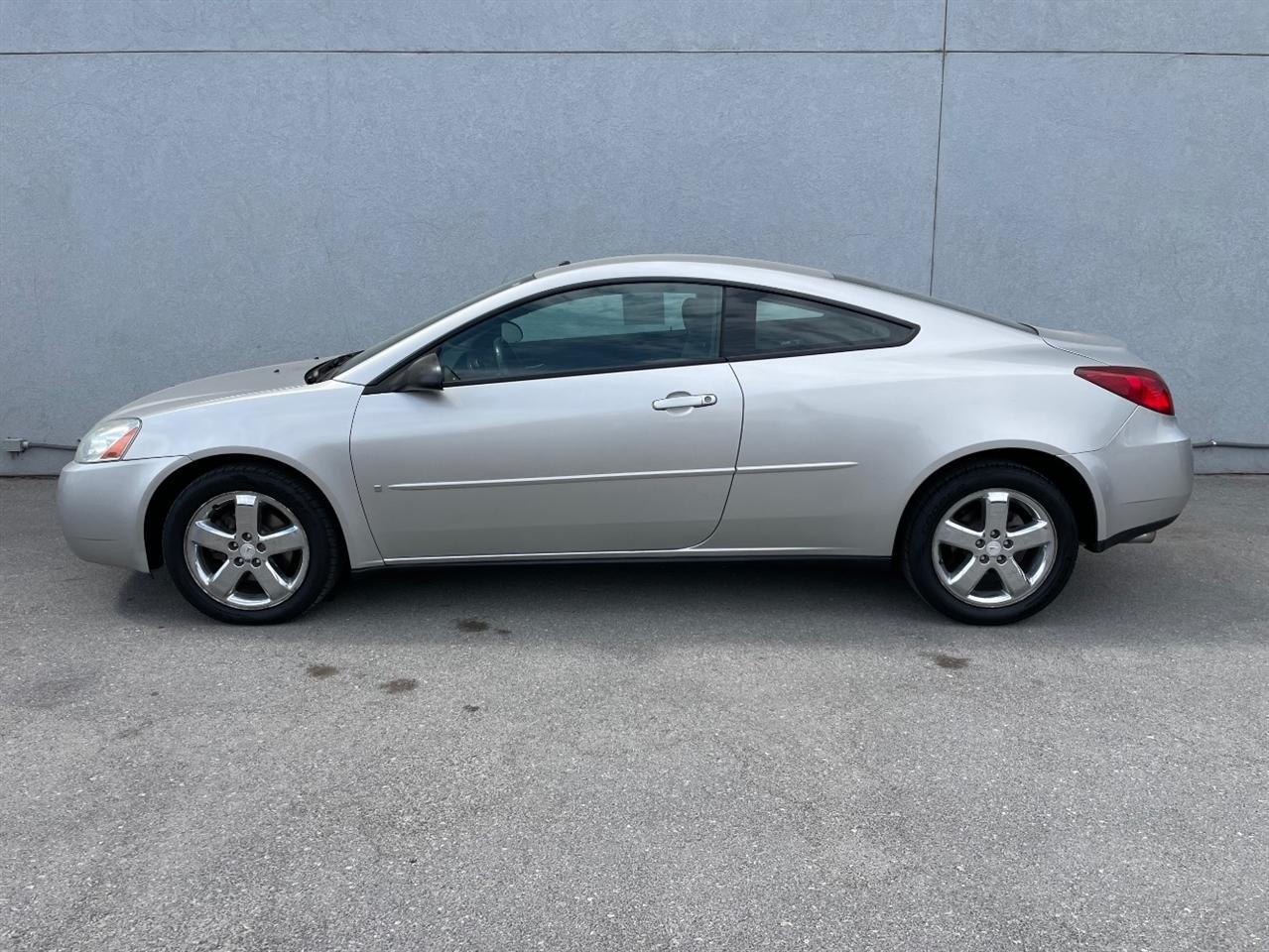 Liquid Silver Metallic 2006 Pontiac G6 Sedan Front-Wheel Drive Automatic
