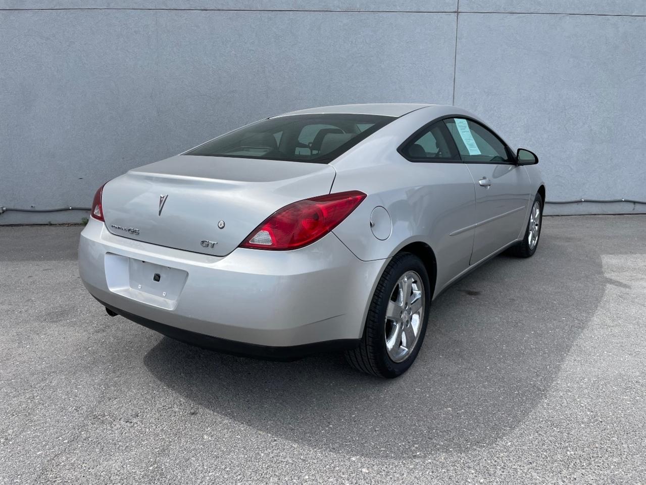 Pontiac G6  2006