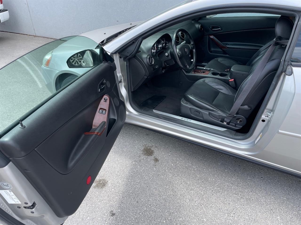 Pontiac G6  2006