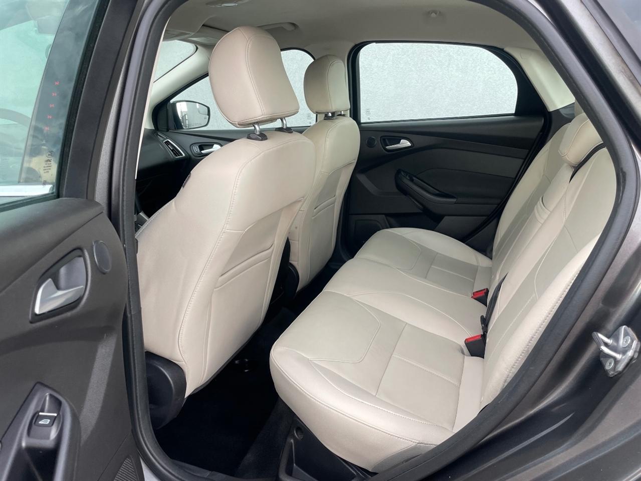Ford Focus  2015
