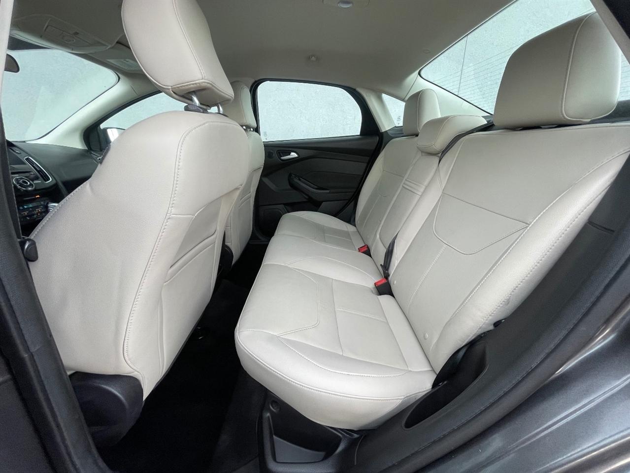 Ford Focus  2015