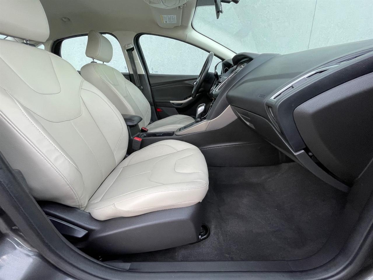 Ford Focus  2015