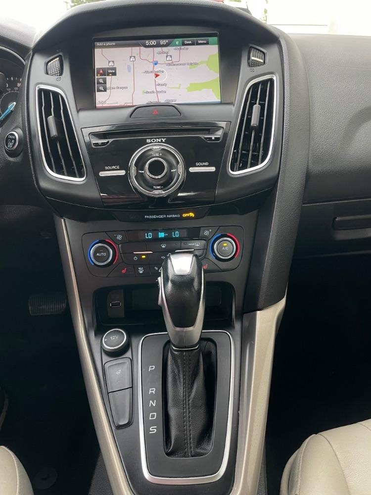 Ford Focus  2015
