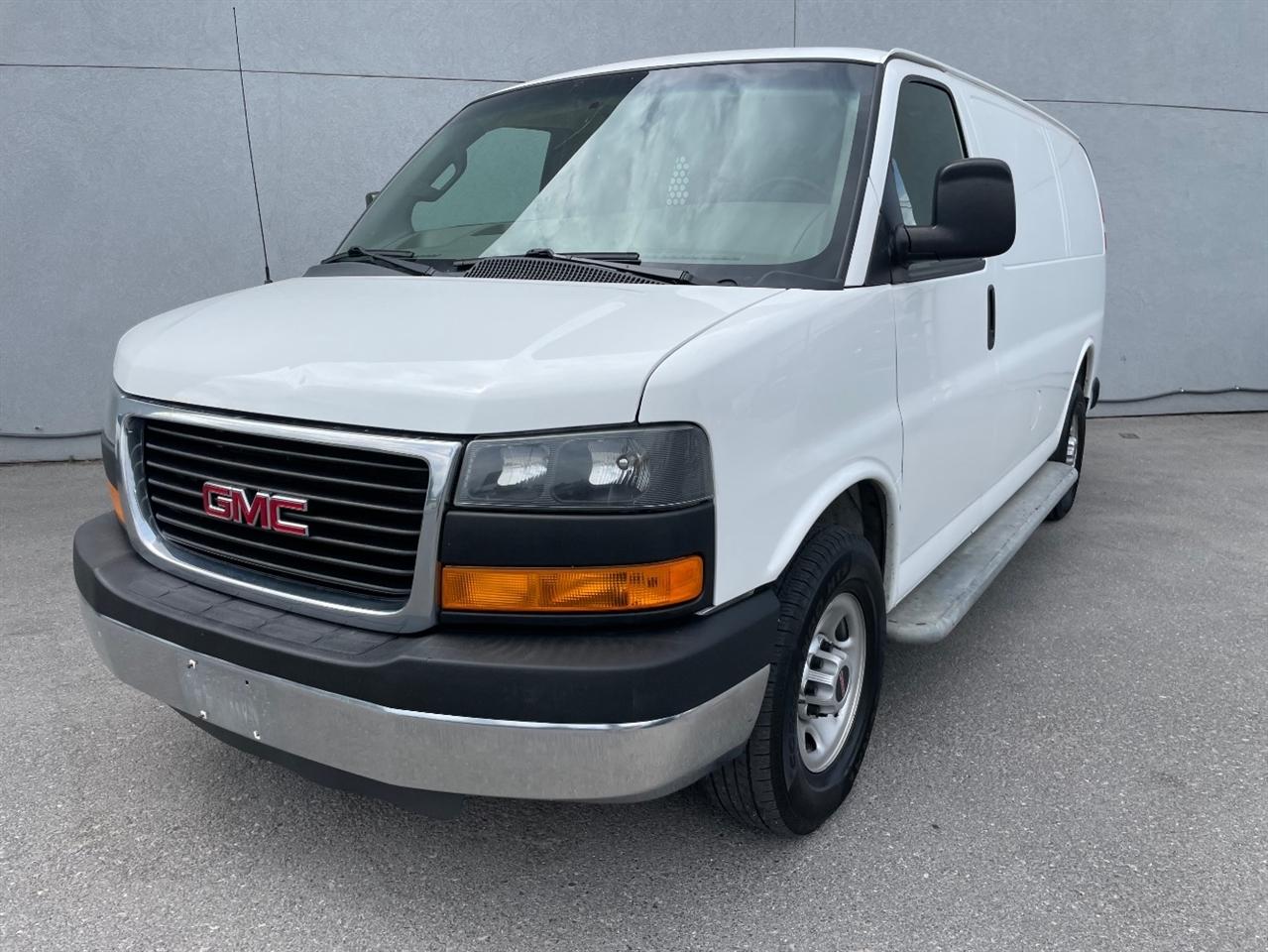 GMC Savana Cargo Van  2016