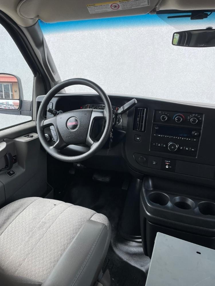 GMC Savana Cargo Van  2016