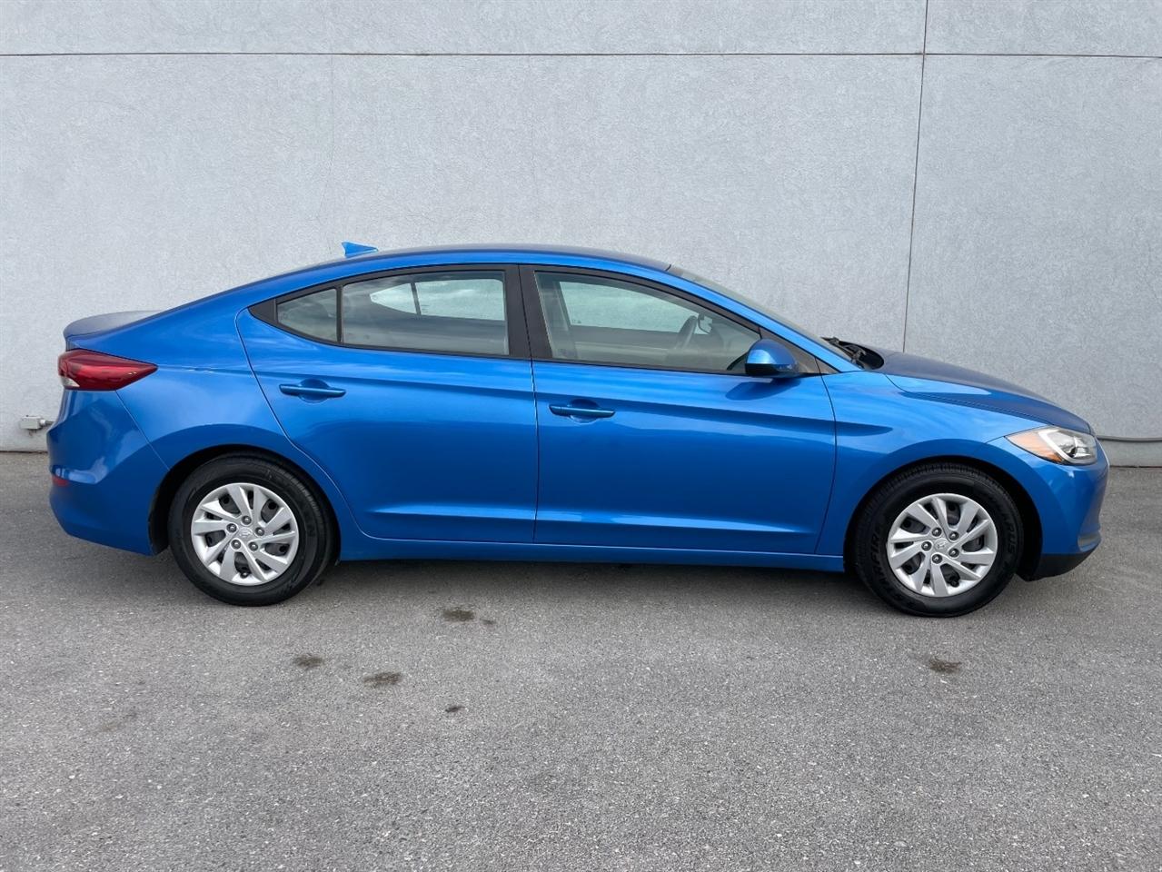 Hyundai Elantra  2017