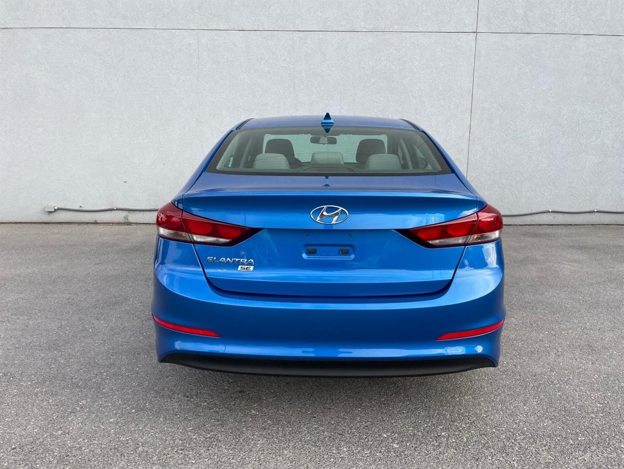 Hyundai Elantra  2017