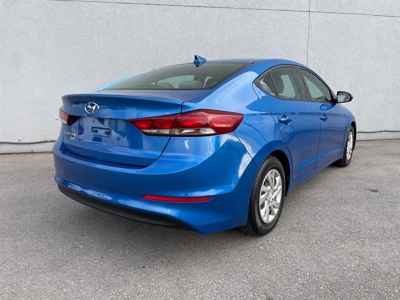 Hyundai Elantra  2017