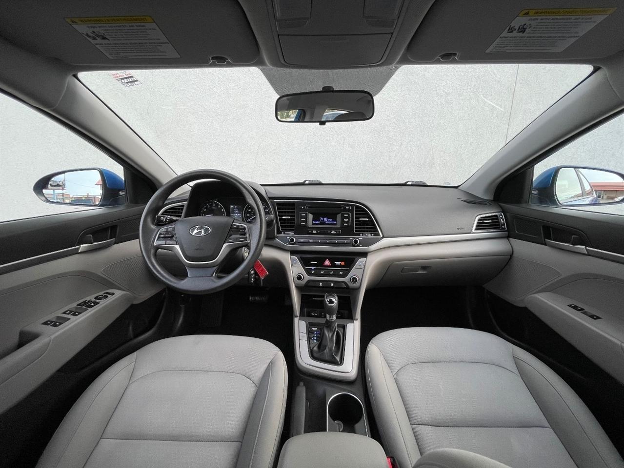 Hyundai Elantra  2017