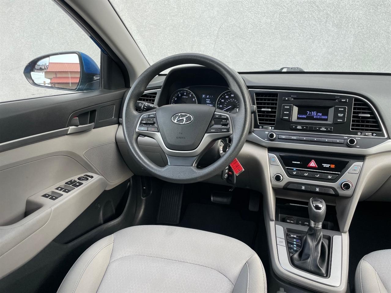 Hyundai Elantra  2017