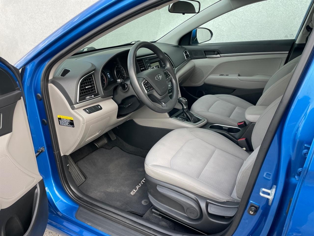 Hyundai Elantra  2017