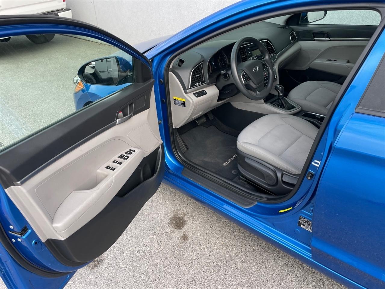 Hyundai Elantra  2017