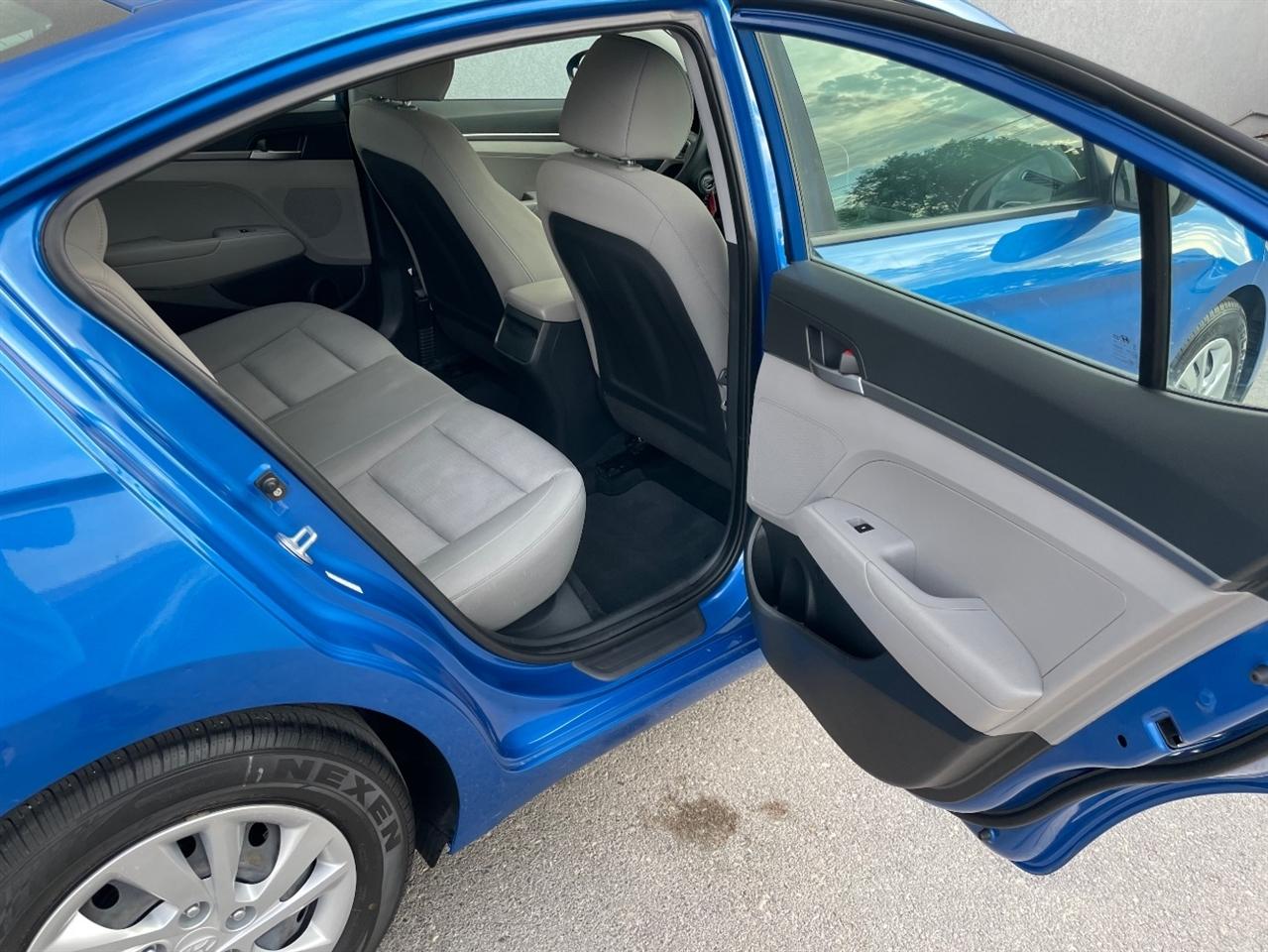 Hyundai Elantra  2017