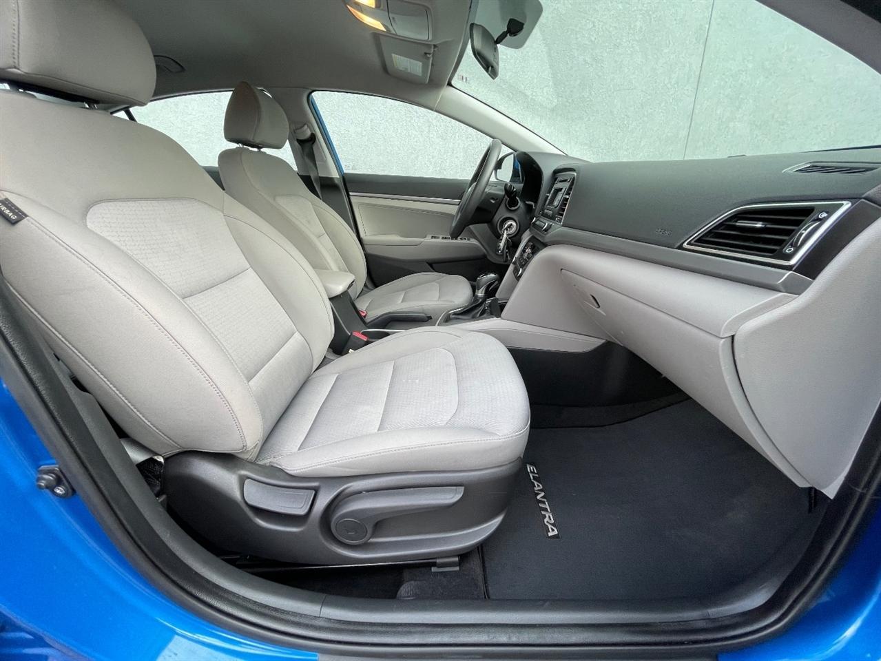 Hyundai Elantra  2017