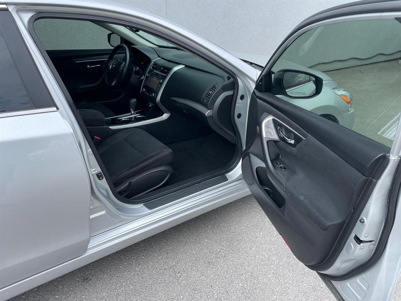 Nissan Altima  2014