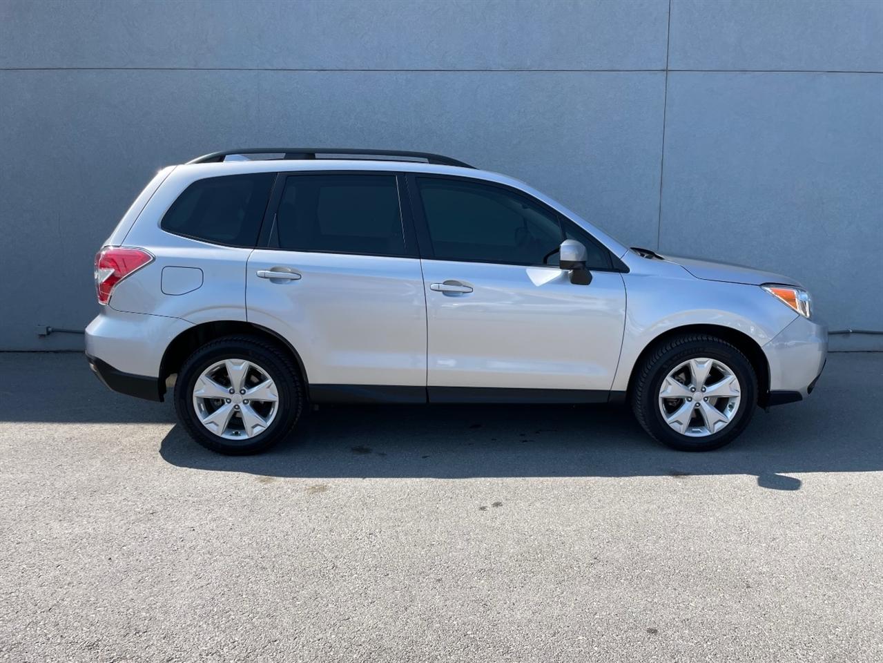 Subaru Forester  2016