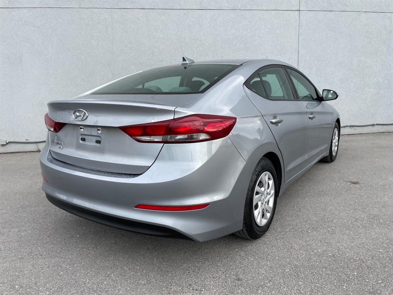 Hyundai Elantra  2017