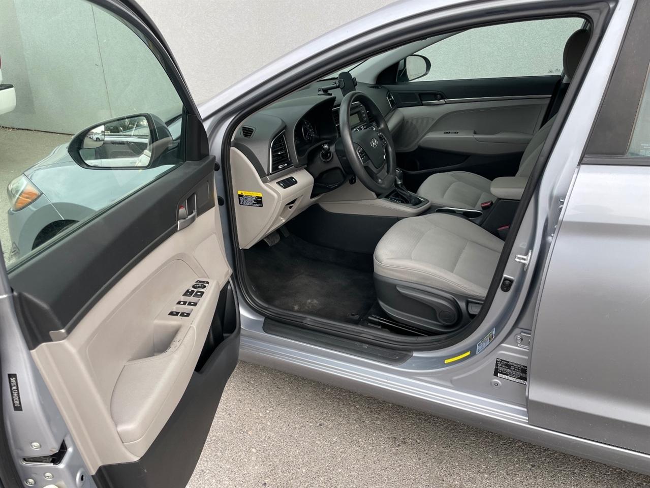 Hyundai Elantra  2017
