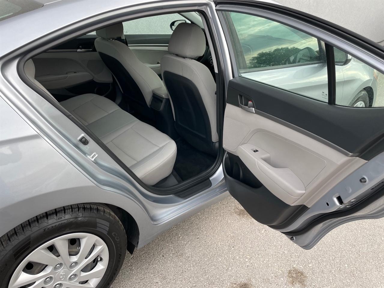 Hyundai Elantra  2017