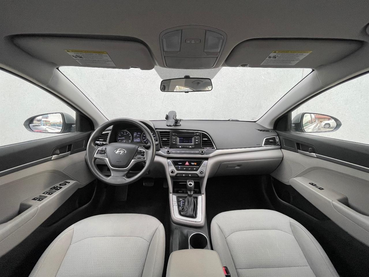 Hyundai Elantra  2017