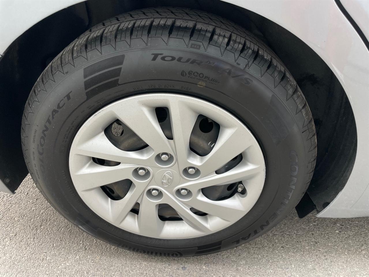Hyundai Elantra  2017