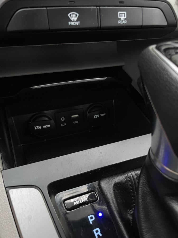 Hyundai Elantra  2017
