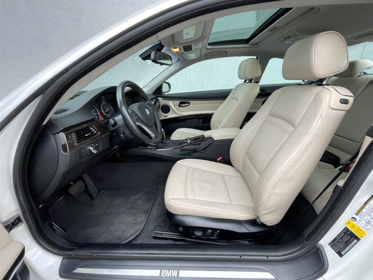 BMW 3 Series  2012