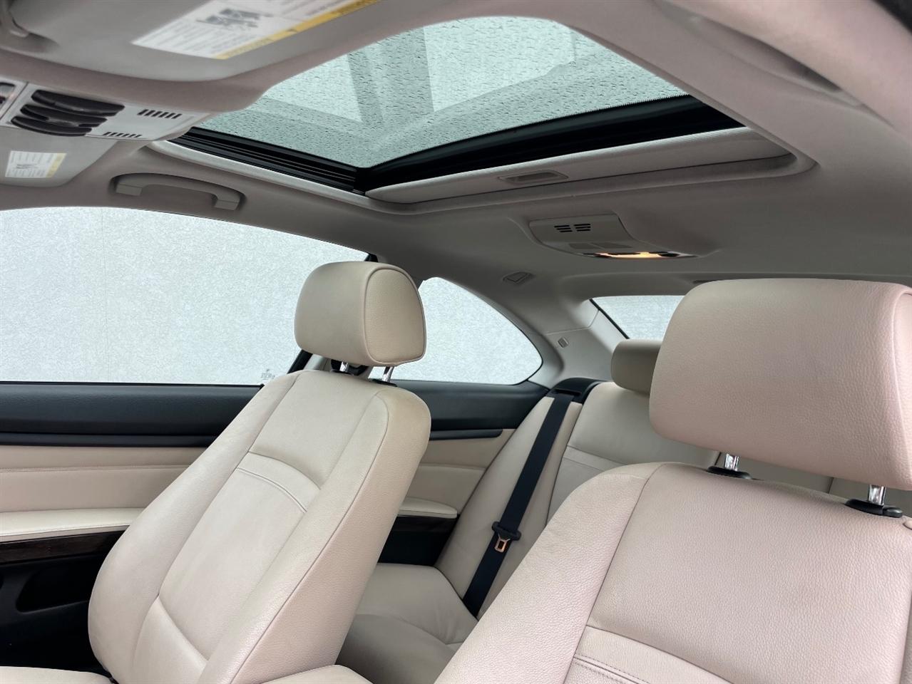 BMW 3 Series  2012
