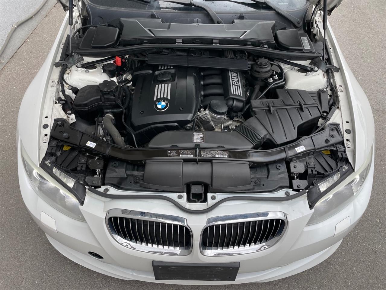 BMW 3 Series  2012