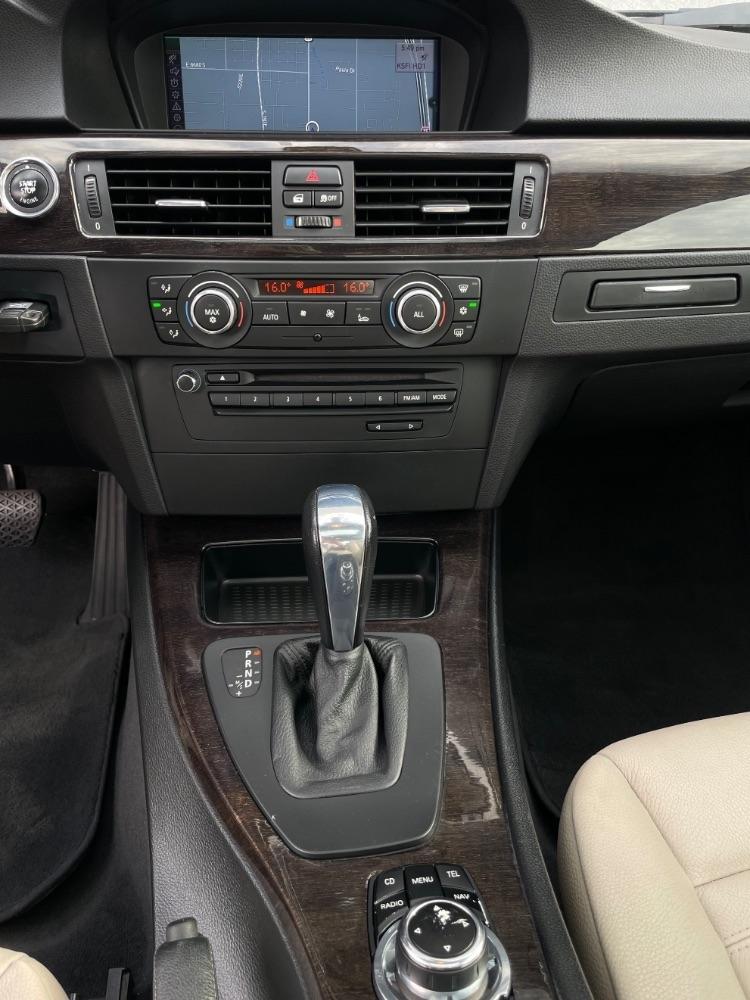 BMW 3 Series  2012