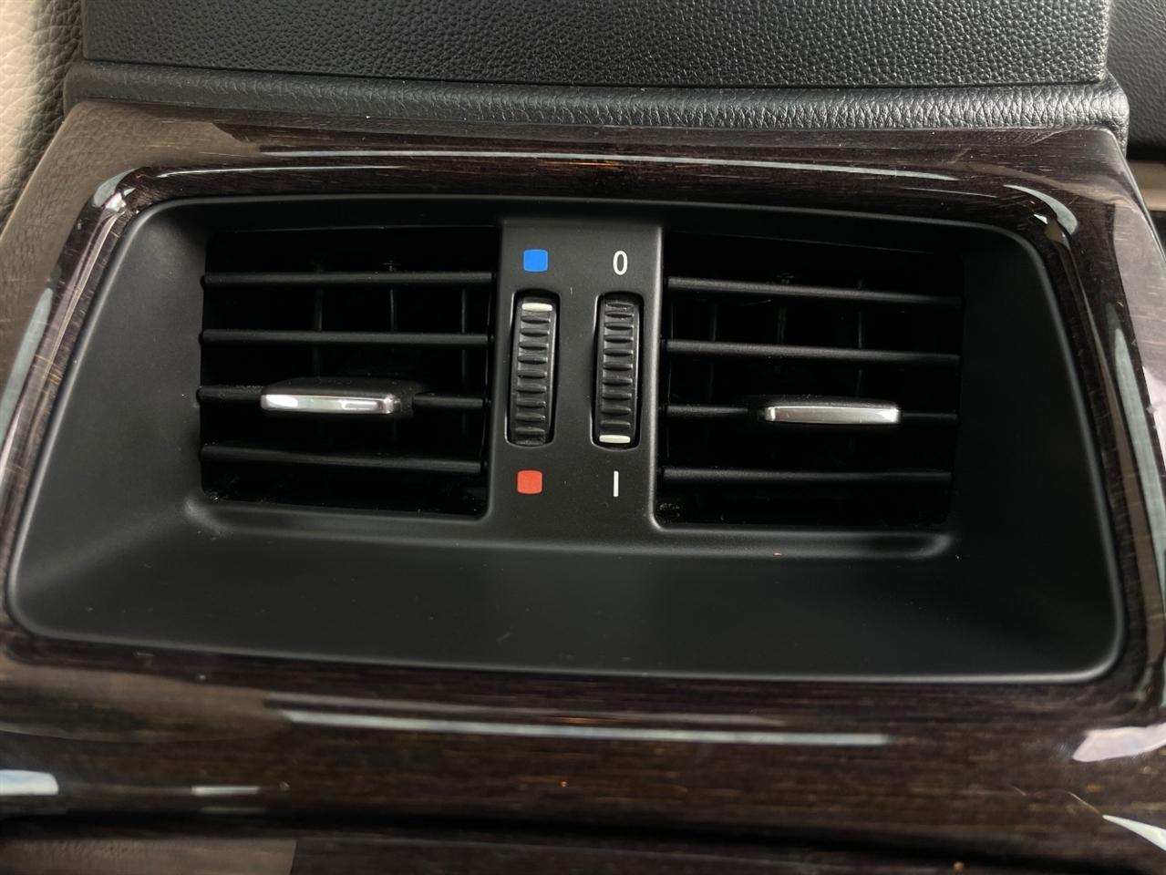 BMW 3 Series  2012