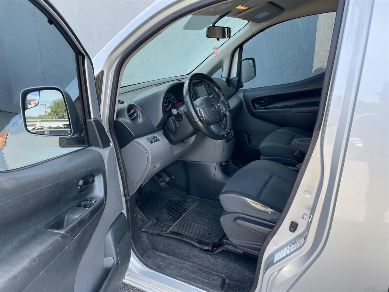 Nissan NV200  2014