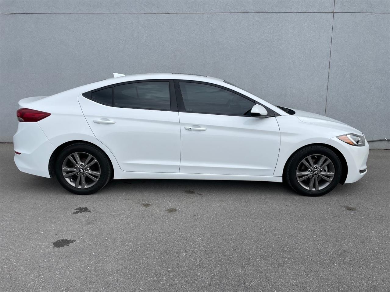 Hyundai Elantra  2017