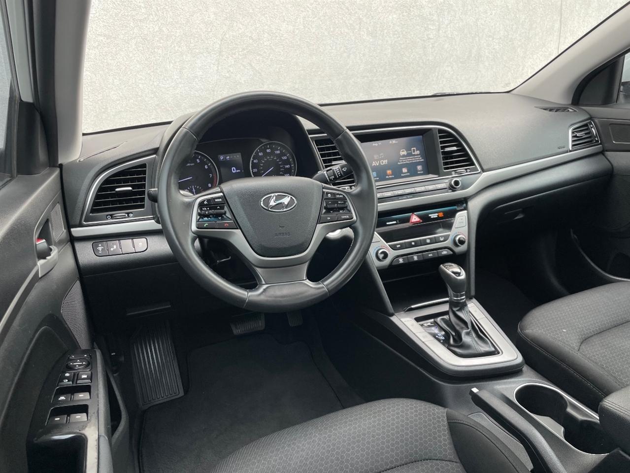 Hyundai Elantra  2017