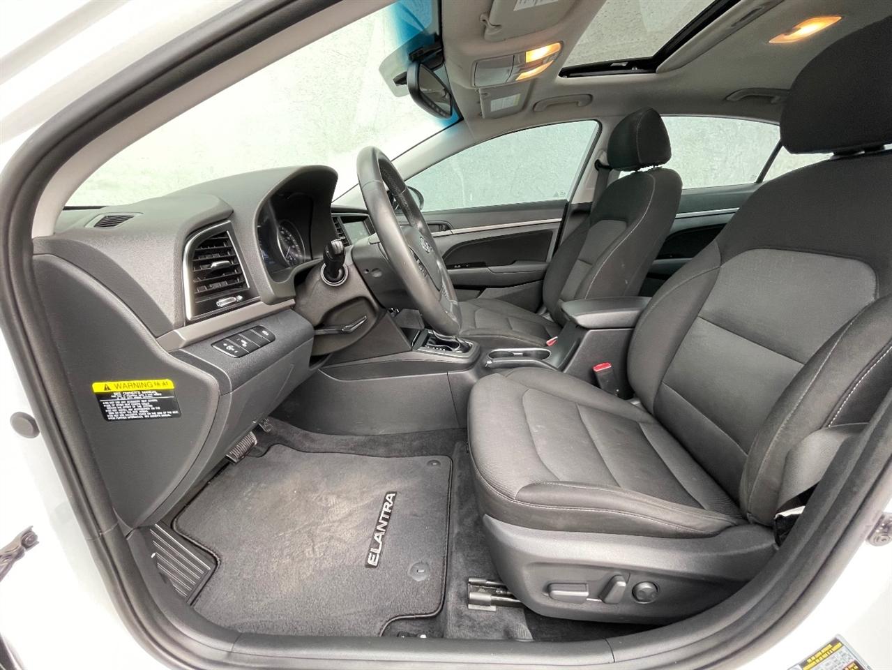 Hyundai Elantra  2017