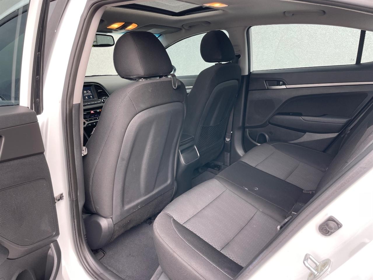 Hyundai Elantra  2017