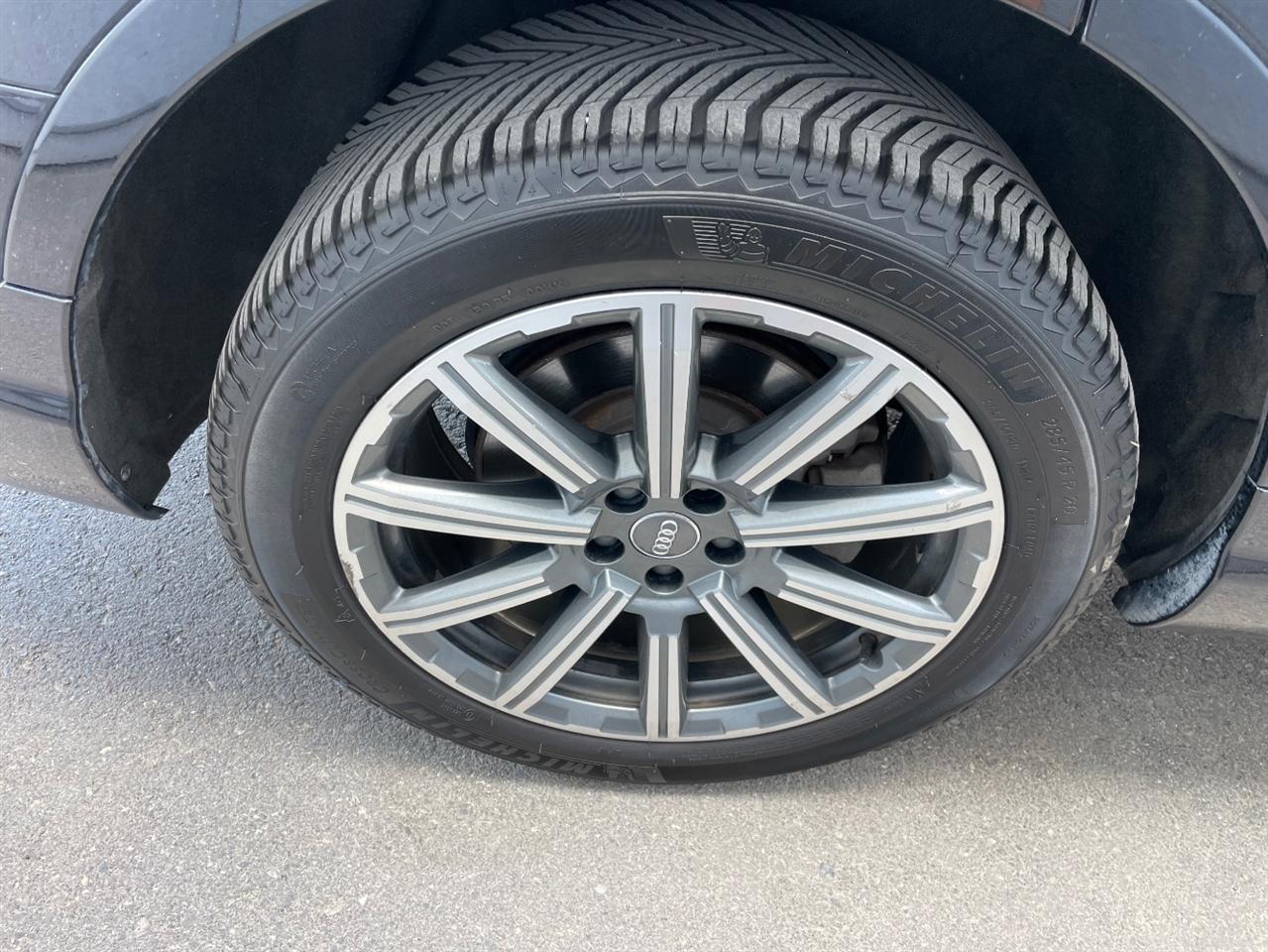Audi Q7  2019