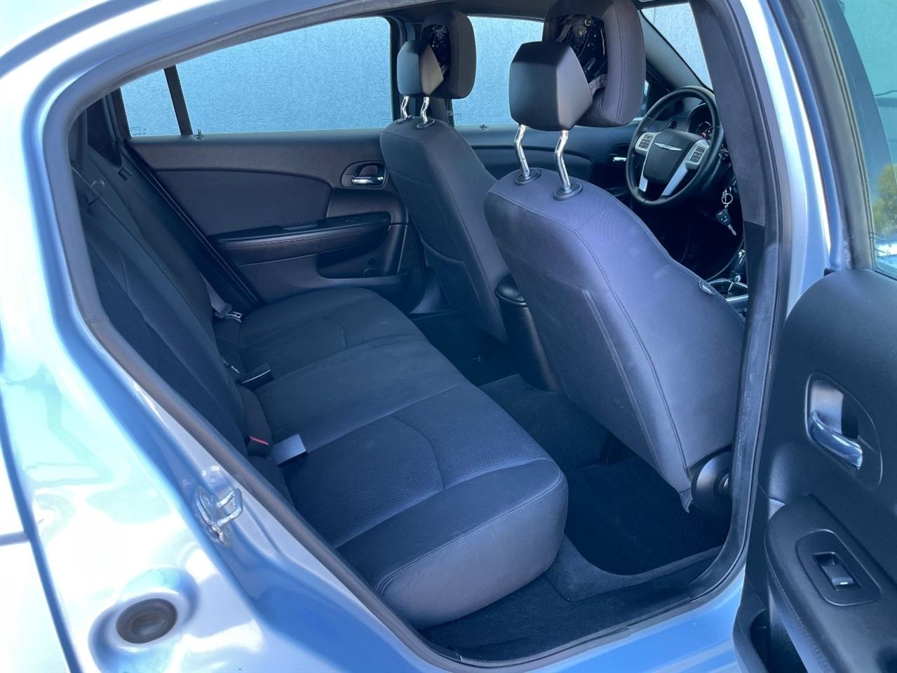 Chrysler 200  2013