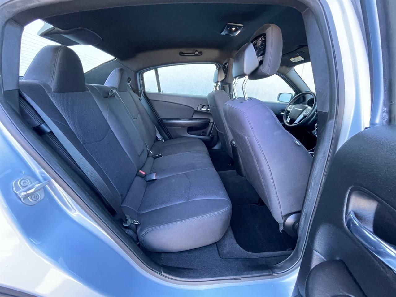 Chrysler 200  2013