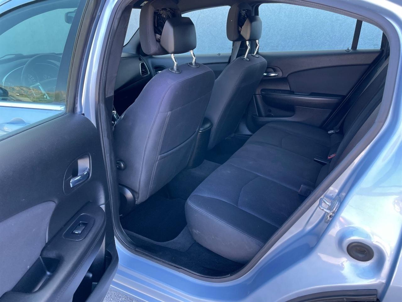 Chrysler 200  2013