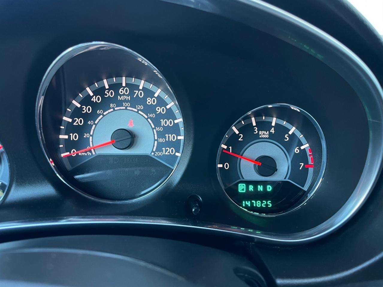 Chrysler 200  2013