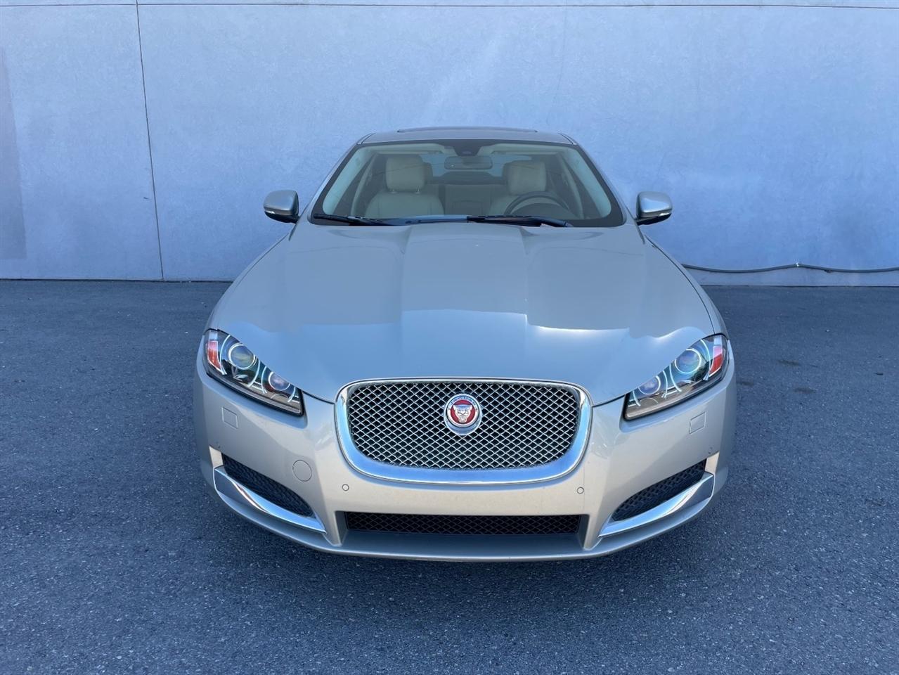 Jaguar XF  2014