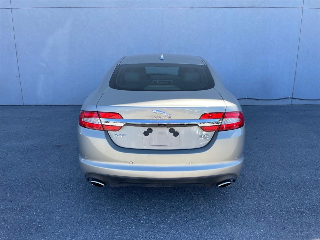 Jaguar XF  2014