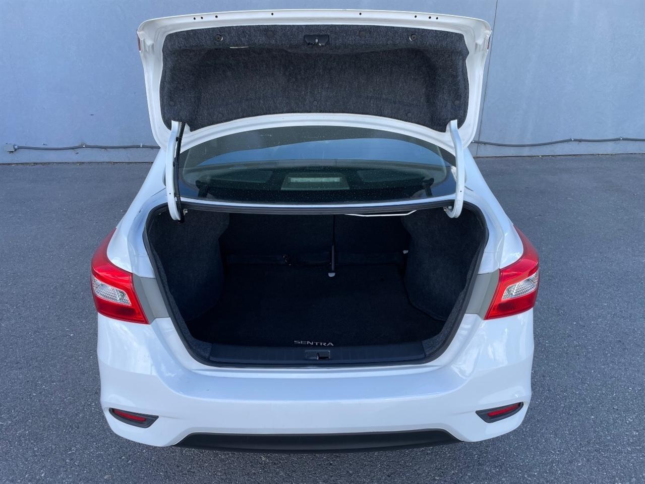 Nissan Sentra  2018