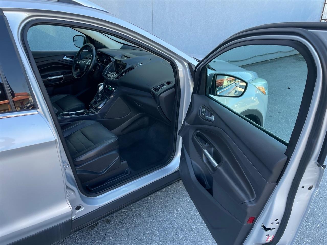 Ford Escape  2014