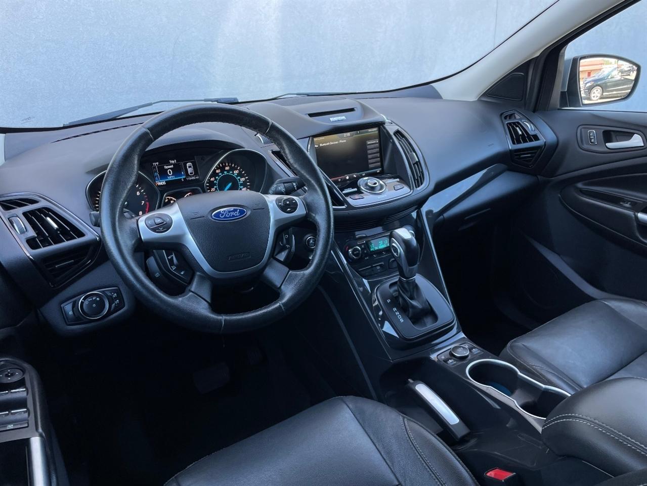 Ford Escape  2014