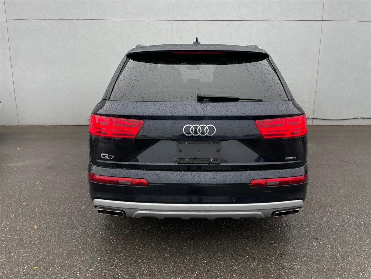 Audi Q7  2017