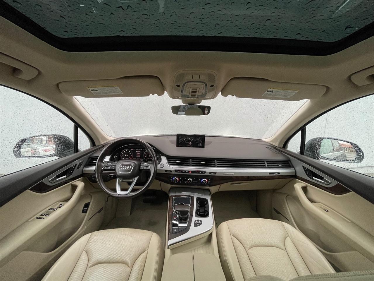 Audi Q7  2017